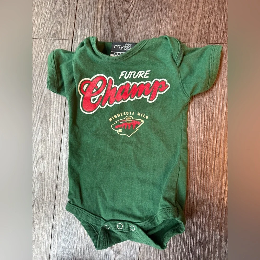 Green‎ Minnesota Wild Baby Onesie future champs
